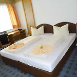 Wasserburg 3*