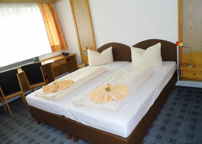 Wasserburg 3*